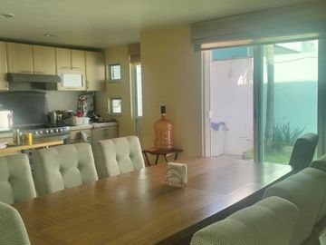 VENDO CASA DE 2 NIVELES EN FRACC SITIO DEL SOL