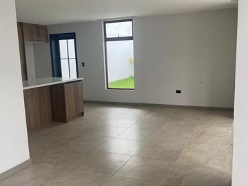 LINDA CASA POR ESTRENAR
