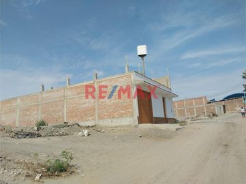 Venta De Terreno En Sector Los Alamos. 182.25 M2. Nvo Chimbote