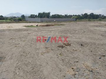 Venta De Terreno En Sector Los Alamos. 182.25 M2. Nvo Chimbote