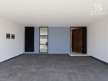 Casa NUEVA de 4 habitaciones en Fracc. Imperial de las Animas, zona Monte Magno