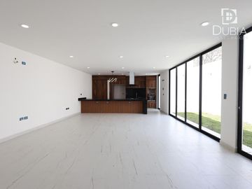 Casa NUEVA de 4 habitaciones en Fracc. Imperial de las Animas, zona Monte Magno