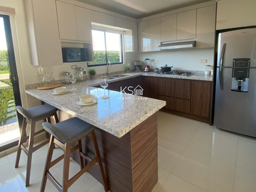 SE VENDE CASA EN ZEMPOALA, FRACCIONAMIENTO SEÑEROS