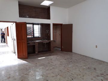 VENDO PROPIEDAD EN EL CENTRO IDEAL PARA INVERSIONISTAS