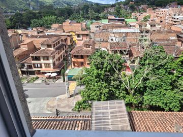 VENDO HERMOSISÍMO APARTAMENTO INTERNO EN BARBOSA ANTIOQUIA.