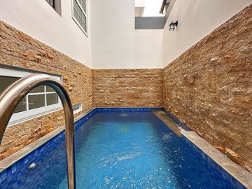 Dijual Rumah Di Pejaten Pasar Minggu Jakarta Selatan 4 Lantai +Rooftop, Swimming Pool, LIFT [AR149]