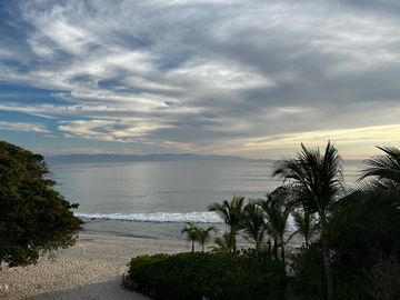 DEPARTAMENTO FRENTE AL MAR Y CON VISTA AL MAR EN VENTA