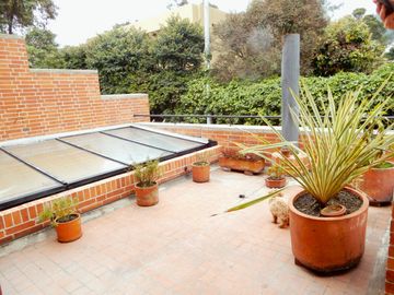 En Conjunto Cerrado !!!! Con terraza y Patio