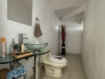 CASA EN VENTA EN JARDINES DE SANTA FE