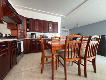 CASA EN VENTA EN JARDINES DE SANTA FE