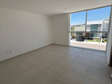 CASA EN VENTA EN CORREGIDORA, QRO.