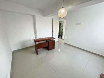 VENDO DEPARTAMENTO DE 3 HABITACIONES CON VISTA AL MAR – MAGDALENA