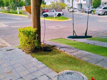 Se vende Casa con buenos acabados en los Almendros Residencial Zapopan