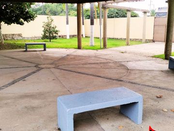 Se vende Casa con buenos acabados en los Almendros Residencial Zapopan
