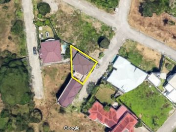 2 - Storey 6-Bedroom House and Lot in Lapu-lapu City, Cebu near beach resort