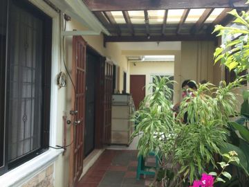 2 - Storey 6-Bedroom House and Lot in Lapu-lapu City, Cebu near beach resort