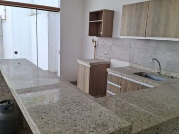 VENTA DE  LINDA CASA EN CARAPONGO-CHOSICA
