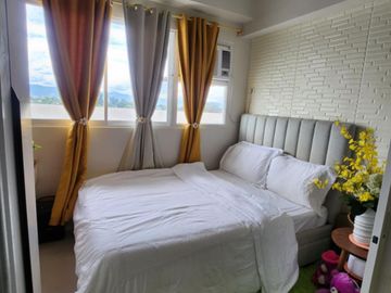 1 Bedroom Condo Unit for sale with Parking ideal for Airbnb and family Staycation