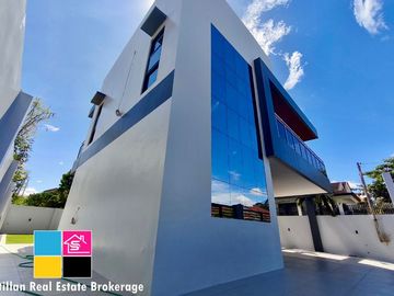 Modern House and Lot for Sale in Royale Estate Consolacion Cebu