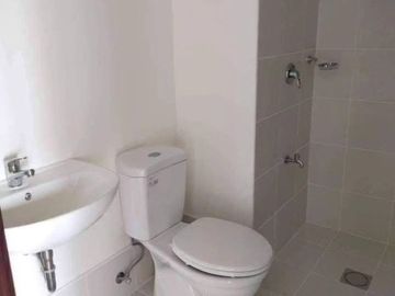 Pre-selling 1 Bedroom unit for sale in Pasig-Cainta near BGC Empire East Highland City