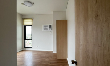 New Stylish 3 Bedroom Penthouse Unit for Lease in Viento at Cerca, Almanza Uno, Las Pinas City