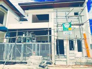4B HOUSE AND LOT IN ANTIPOLO CITY ALONG THE HIGHWAY