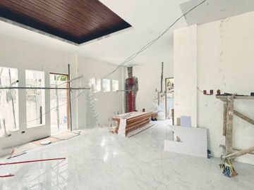 4B HOUSE AND LOT IN ANTIPOLO CITY ALONG THE HIGHWAY