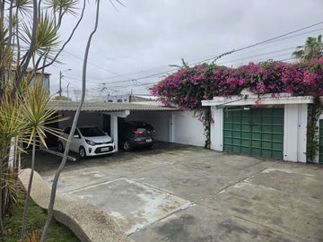EN VENTA DEPARTAMENTO-CONDOMINO CASSANDRA,SALINAS.