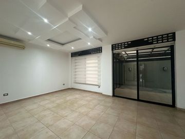 VENTA CASA ESTANCIAS DEL RIO,  SAMBORONDON