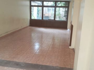 EN ALQUILER O VENTA AMPLIO INMUEBLE EN AV. CENTENARIO-CUSCO