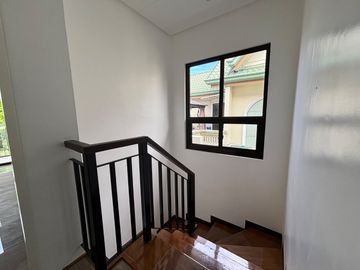 Single Attached House for Sale in Grand Parkplace Village, Imus, Cavite