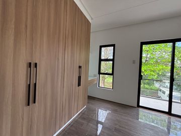 Single Attached House for Sale in Grand Parkplace Village, Imus, Cavite