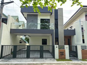 Single Attached House for Sale in Grand Parkplace Village, Imus, Cavite