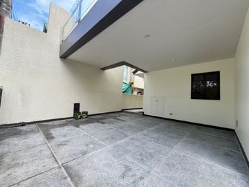 Single Attached House for Sale in Grand Parkplace Village, Imus, Cavite