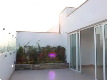 VENDO TRIPLEX ESTRENO DE 191M2 + 2 ESTACIONAMIENTOS EN URB. SANTA CRUZ / MIRAFLORES
