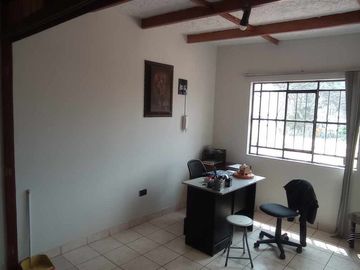 VENDO CASA FRENTE A PARQUE en San Juan de Miraflores