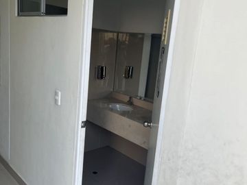 VENDO LINDO DPTO DE ESTRENO DE 3DORM DE ESTRENO CERCA AL CAMPO DE MARTE