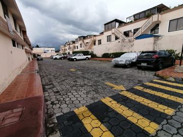 Conocoto, vendo departamento de 110m2 en conjunto, 3 dormitorios y estacionamiento