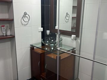 VENDO BONITO Y AMPLIO APARTAMENTO EN CIUDAD SALITRE, BOGOTA