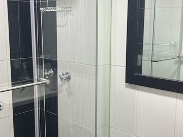 VENDO BONITO Y AMPLIO APARTAMENTO EN CIUDAD SALITRE, BOGOTA