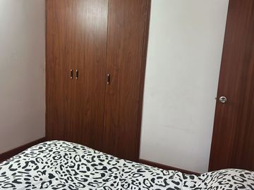 VENDO BONITO Y AMPLIO APARTAMENTO EN CIUDAD SALITRE, BOGOTA