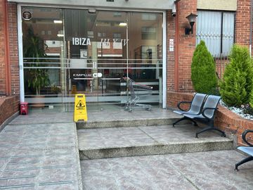 VENDO BONITO Y AMPLIO APARTAMENTO EN CIUDAD SALITRE, BOGOTA