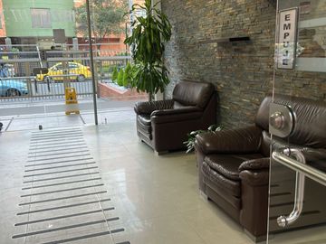 VENDO BONITO Y AMPLIO APARTAMENTO EN CIUDAD SALITRE, BOGOTA
