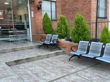 VENDO BONITO Y AMPLIO APARTAMENTO EN CIUDAD SALITRE, BOGOTA