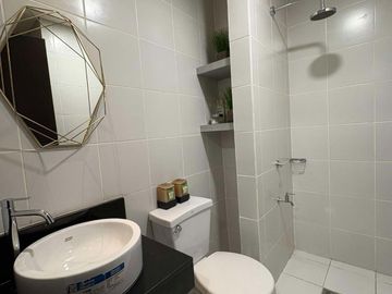 The Rochester Garden Mid-rise Affordable Condo 1-bedroom 30sqm Move in ready near Taguig, BGC, Market, Ortigas, Eastwood