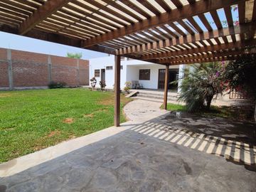 ALQUILER DE CASA DE CAMPO EN LURIN