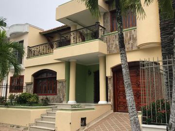 SE VENDE CASA ENBARRIO LA TOSCANA - SINCELEJO
