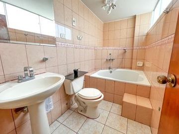 Venta De Dúplex Con Azotea En Cercado de Lima