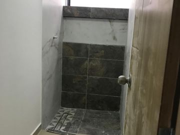 SE VENDE CASA PARA ESTRENAR