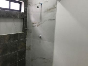 SE VENDE CASA PARA ESTRENAR